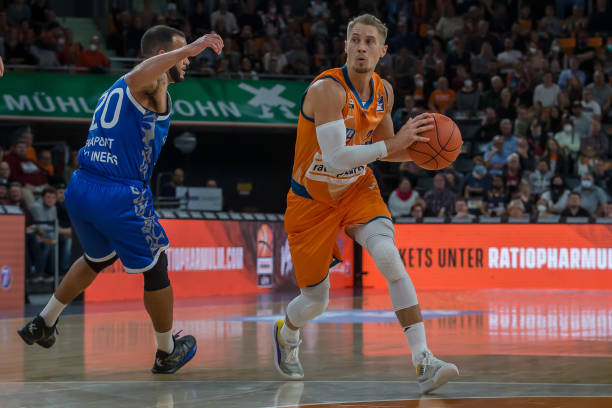 果具备过人 果具备过人